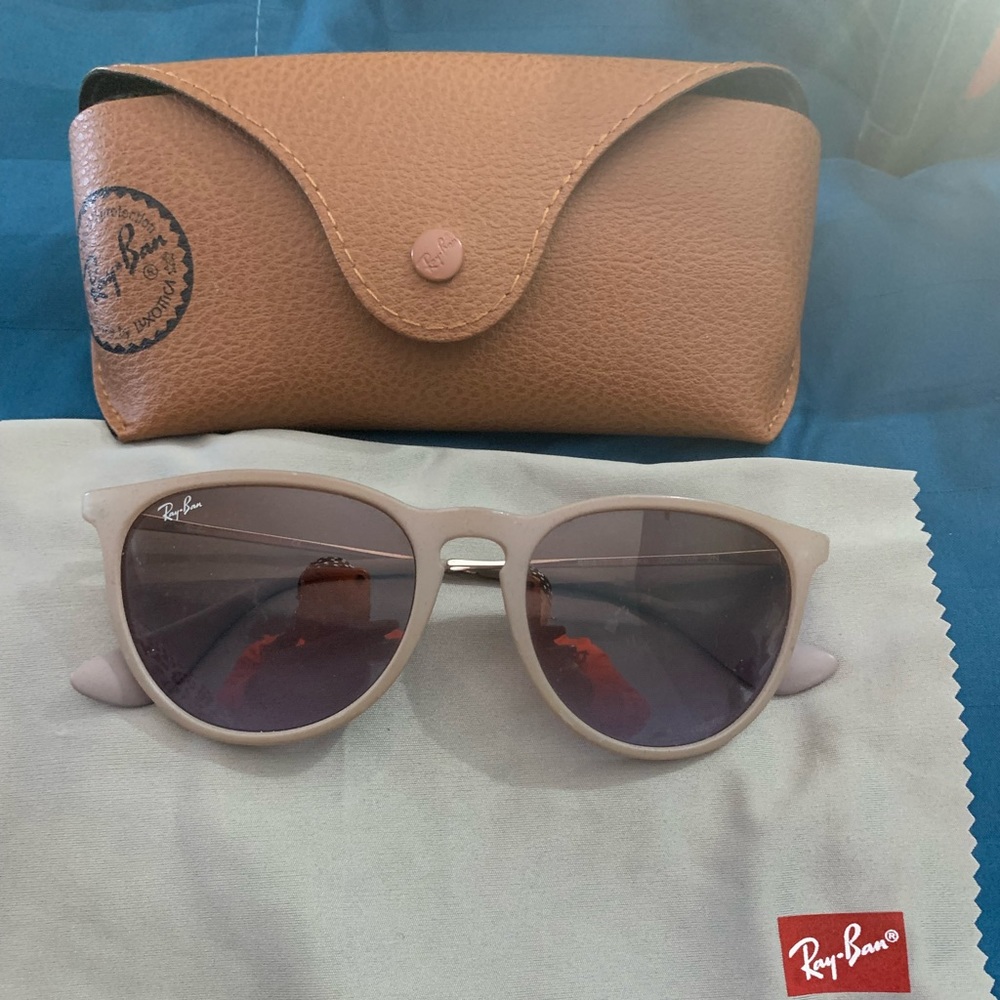 Rayban Erika
